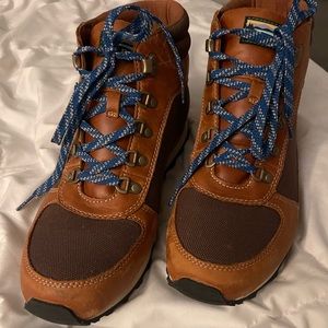 L.L. Bean hiking boots. Excellent like new condition.
